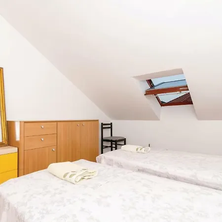 Apartment Bokeljska I